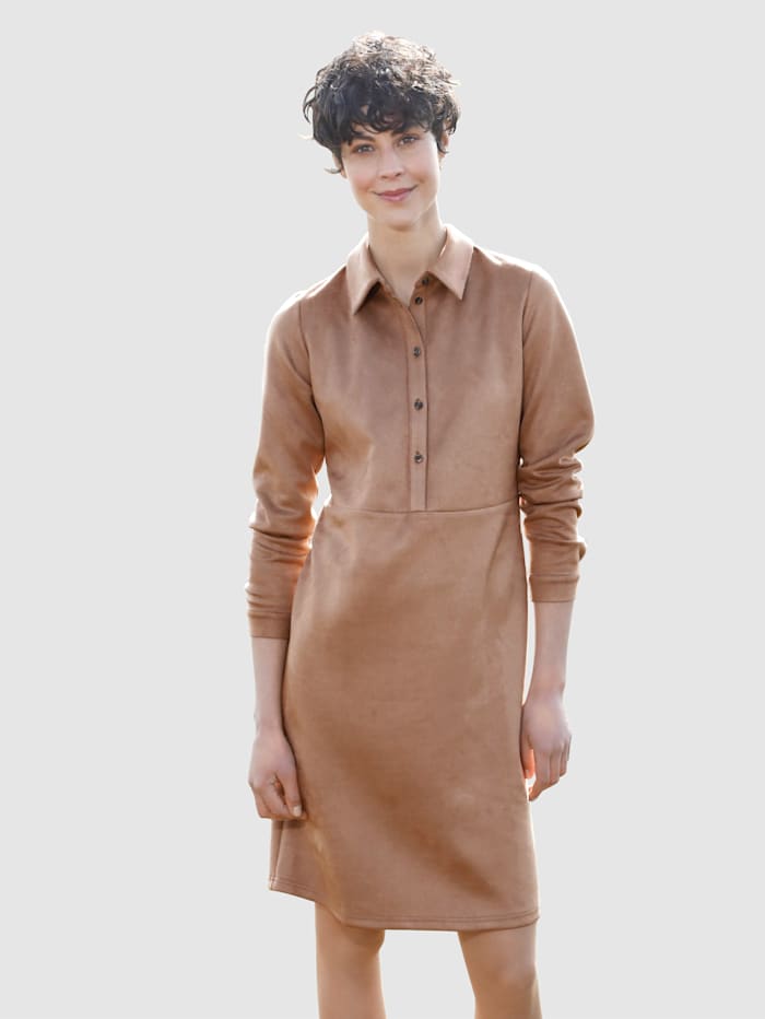 Image of Kleid Dress In Braun