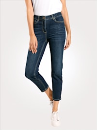 Cropped jeans with a slim leg cut