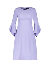 Edles Kleid JOLEWA mit femininer Passform