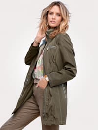 Longline jacket with contrast seams