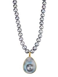 Collier avec perles de culture d'eau douce et perle de Mabe