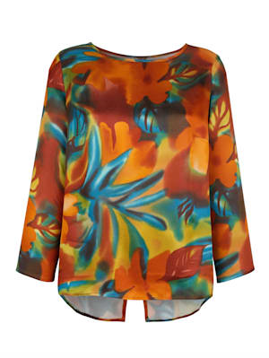 Blouse with an allover graphic print