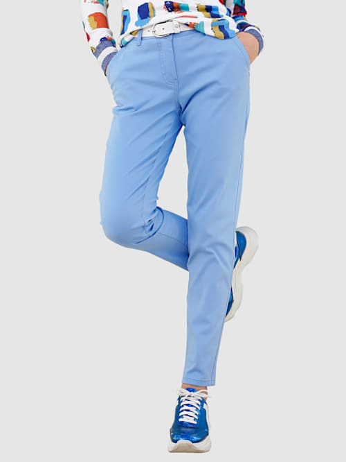 Chino kalhoty v módních barvách