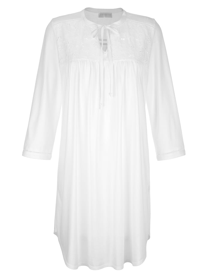 Hutschreuther Nachthemd mit Blütenstickerei, Weiß
