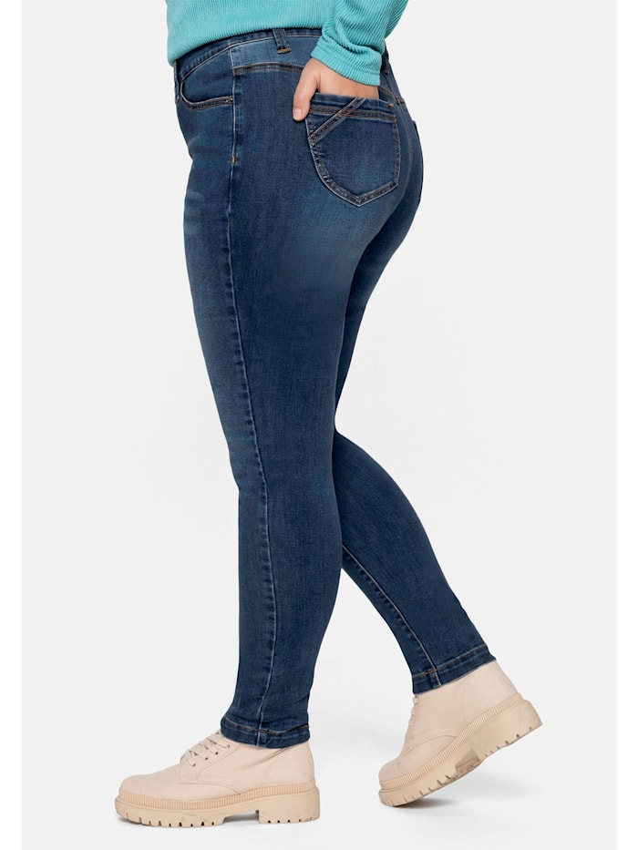 Jeans superelastisch, mit Low-Waist-Bund