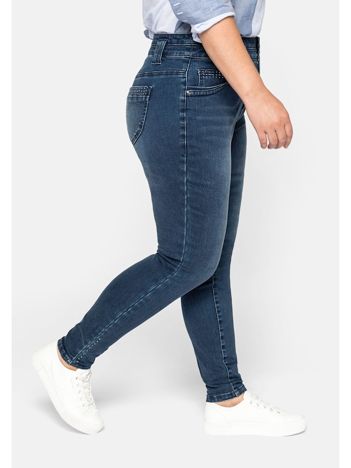 Jeans mit Bodyforming-Effekt