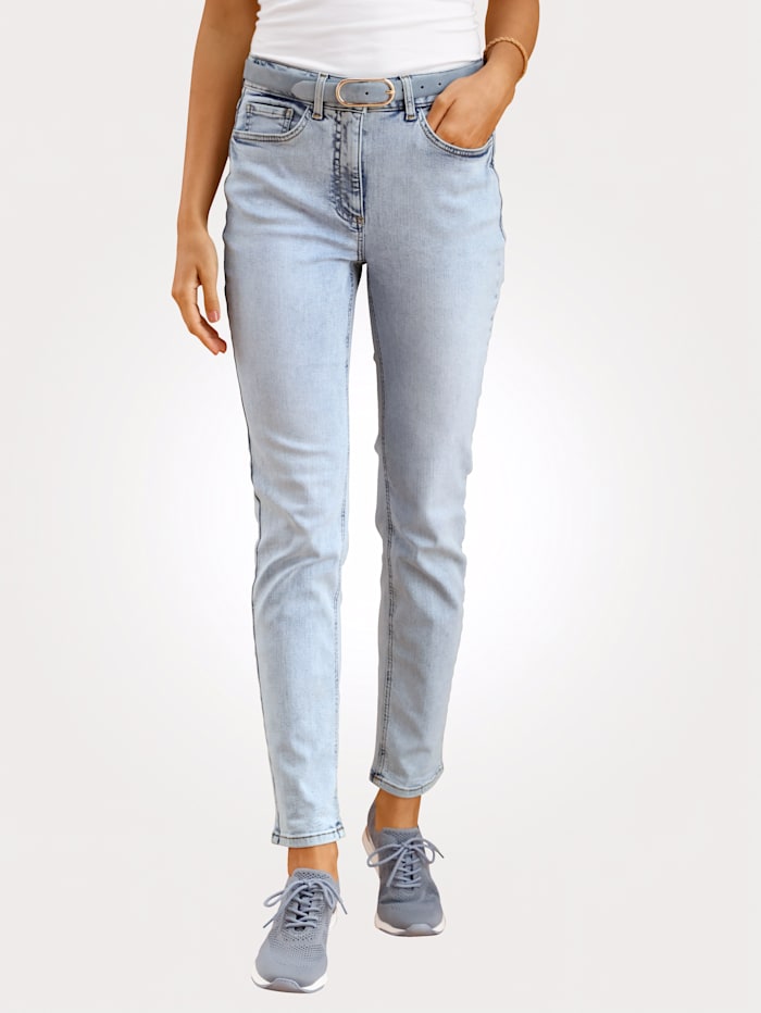 MONA Jeans in trageangenehmer Querstretch-Qualität, Hellblau