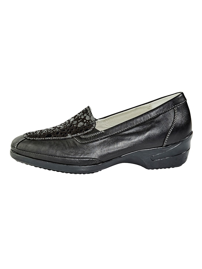 Slip-on shoes Rubber sole