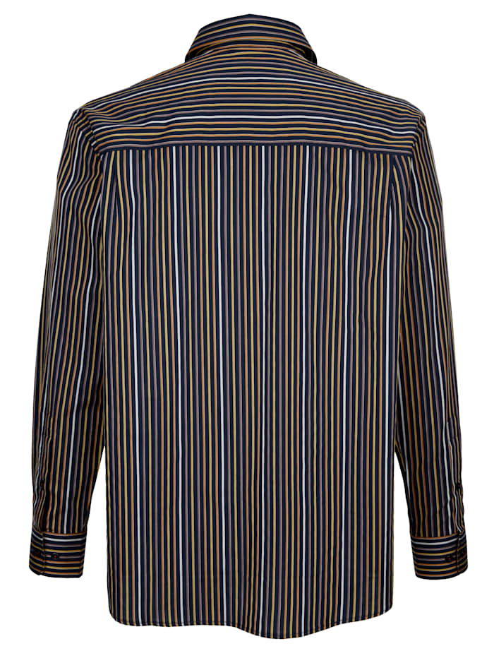 Košeľa s prúžkovaným vzorom z farbených vlákien