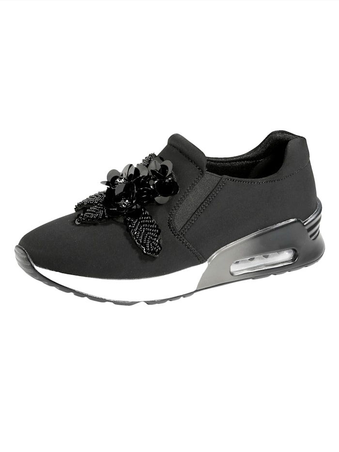Liva Loop Trainers with stretch for added comfort, Black