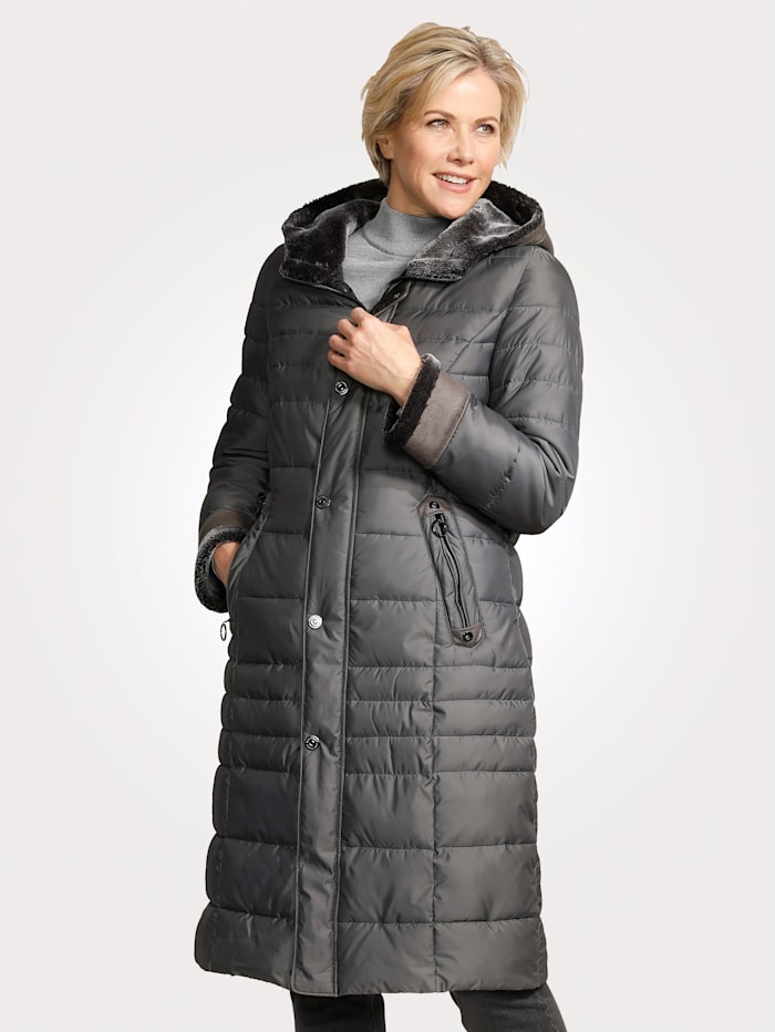 Barbara Lebek Quilted coat with faux fur, Grey